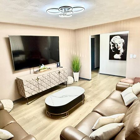 Delightful 3 Bedroom Home Индианаполис Экстерьер фото